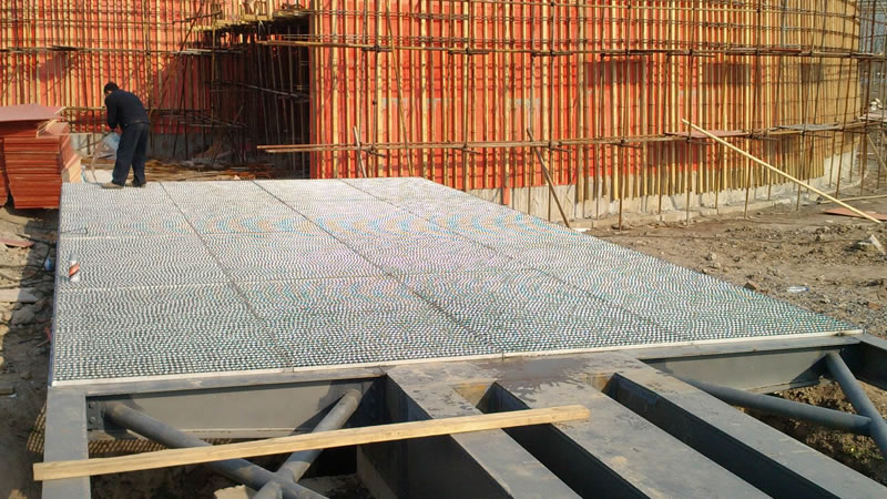 1531100212882840.jpg 化工廠鋼格板使用案例.jpg